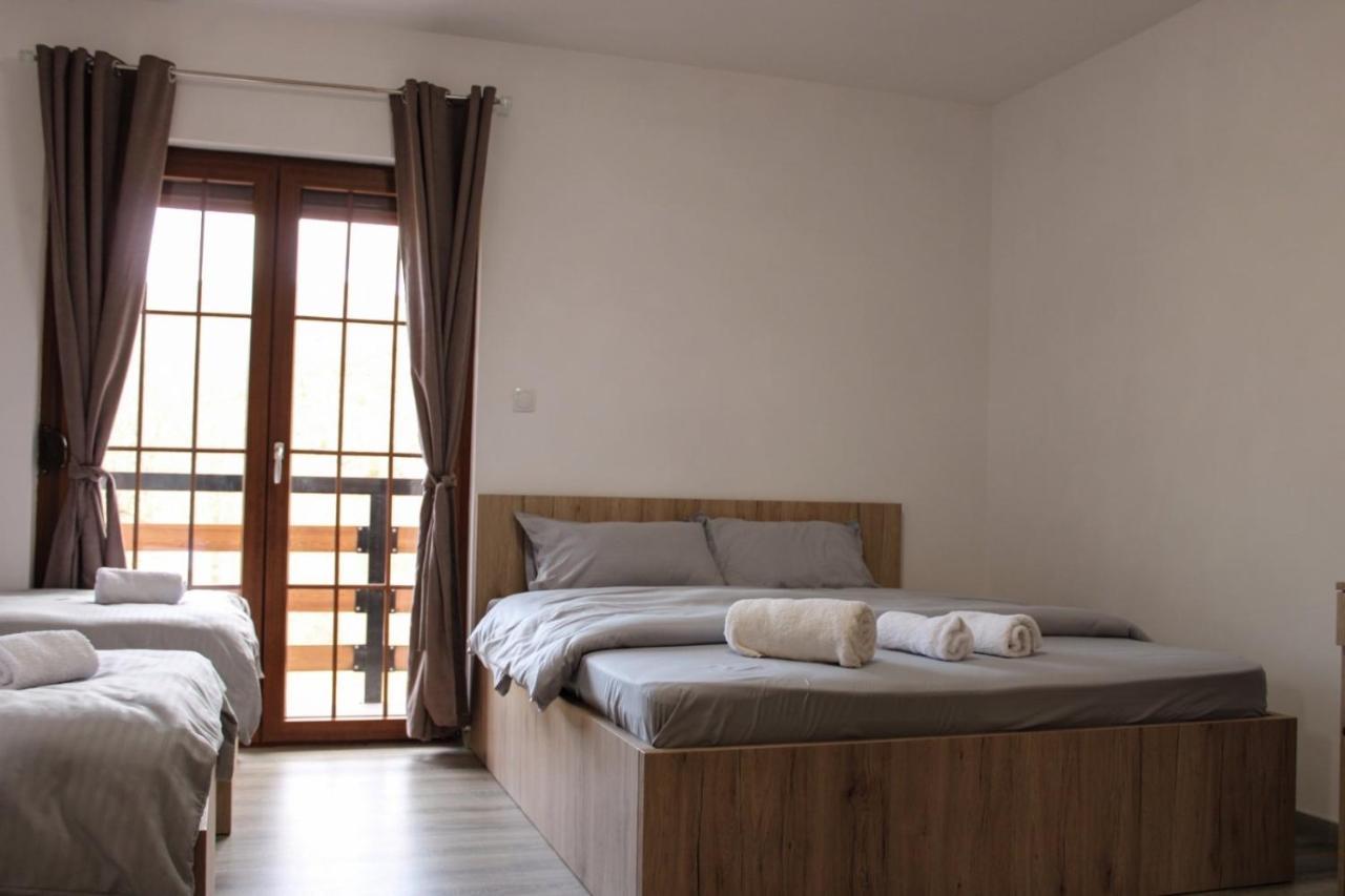 Eleon Motel Brezovice Extérieur photo