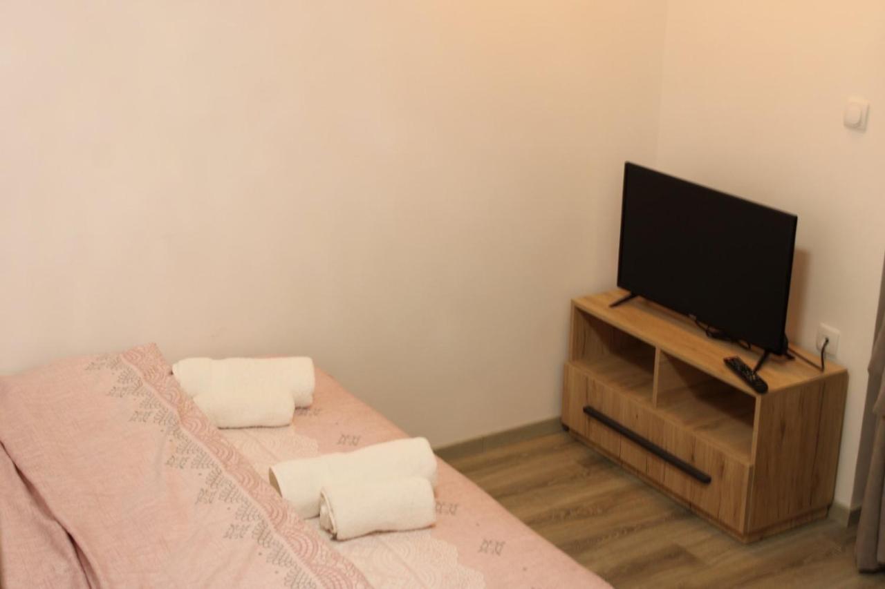 Eleon Motel Brezovice Extérieur photo