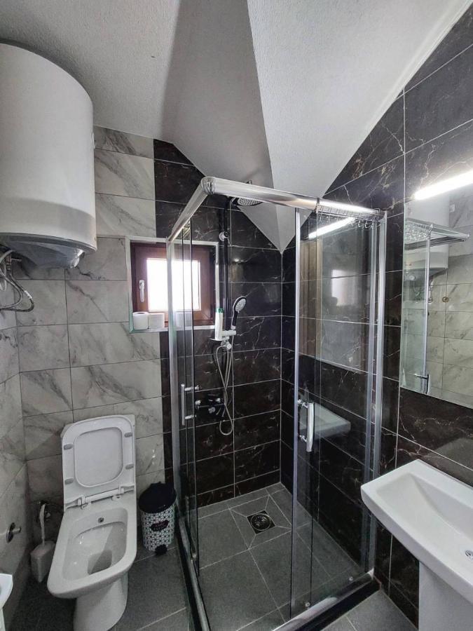 Eleon Motel Brezovice Extérieur photo