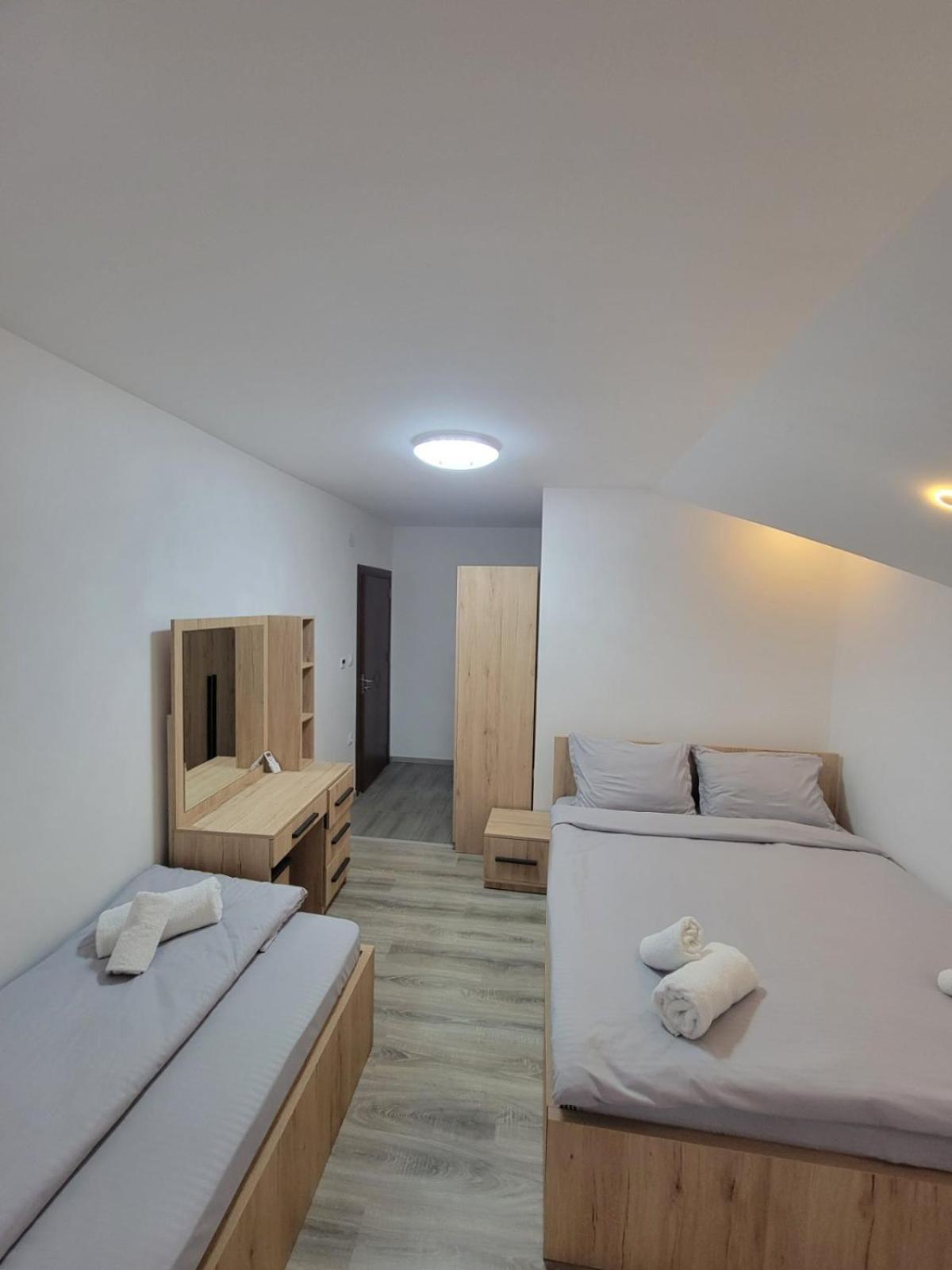 Eleon Motel Brezovice Extérieur photo